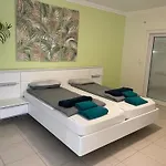度假居 In El Mit Grossem Pool Und Meerblick By Interhome *